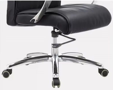 Wholesale High-back Classic Chair Fashion Modern Luxury Executive Leather Office Chair Lift Rotating Chair